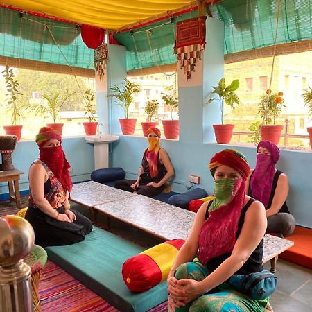 Blue Eye Hostel ジャイサルメール エクステリア 写真