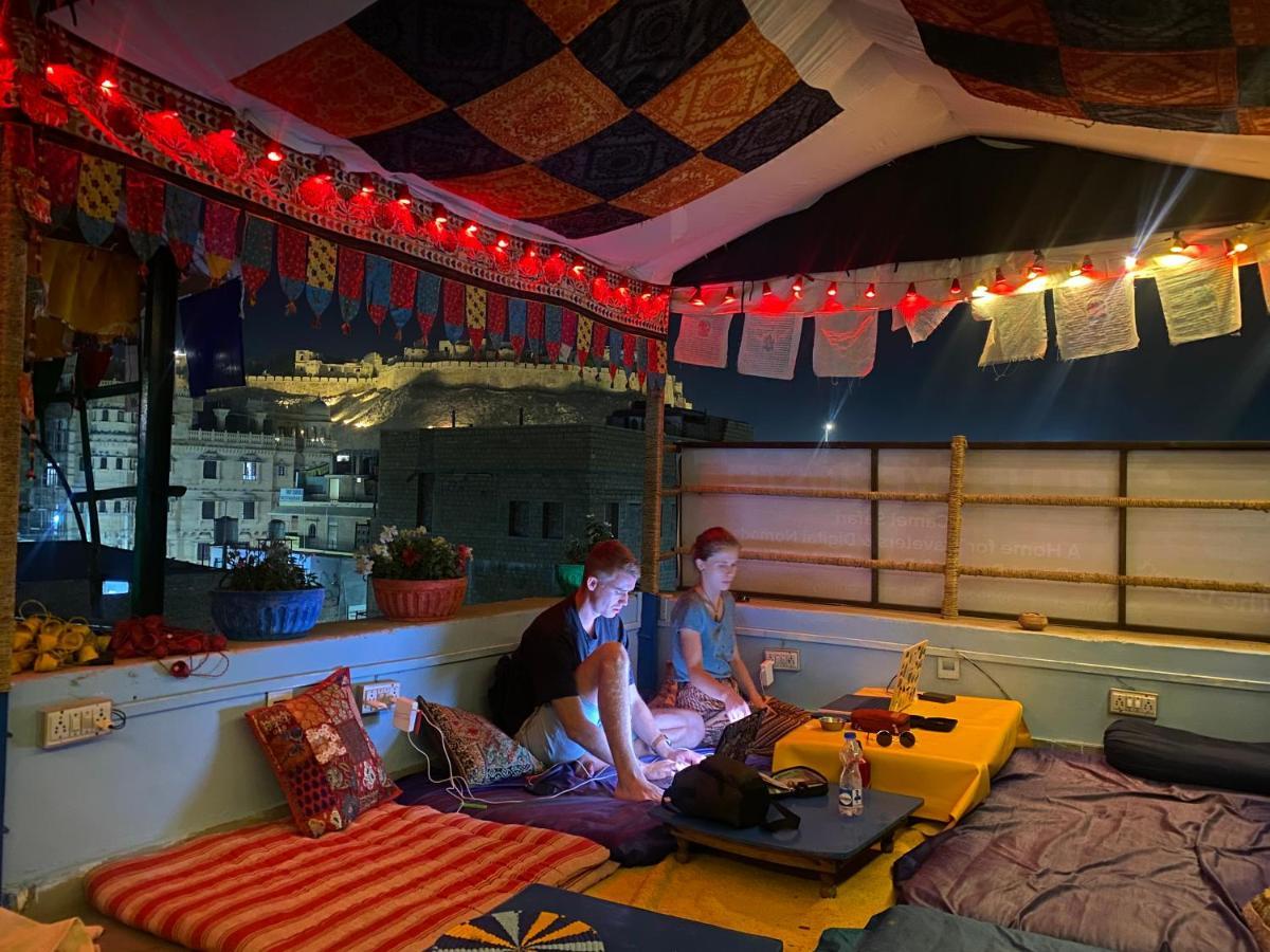 Blue Eye Hostel ジャイサルメール エクステリア 写真