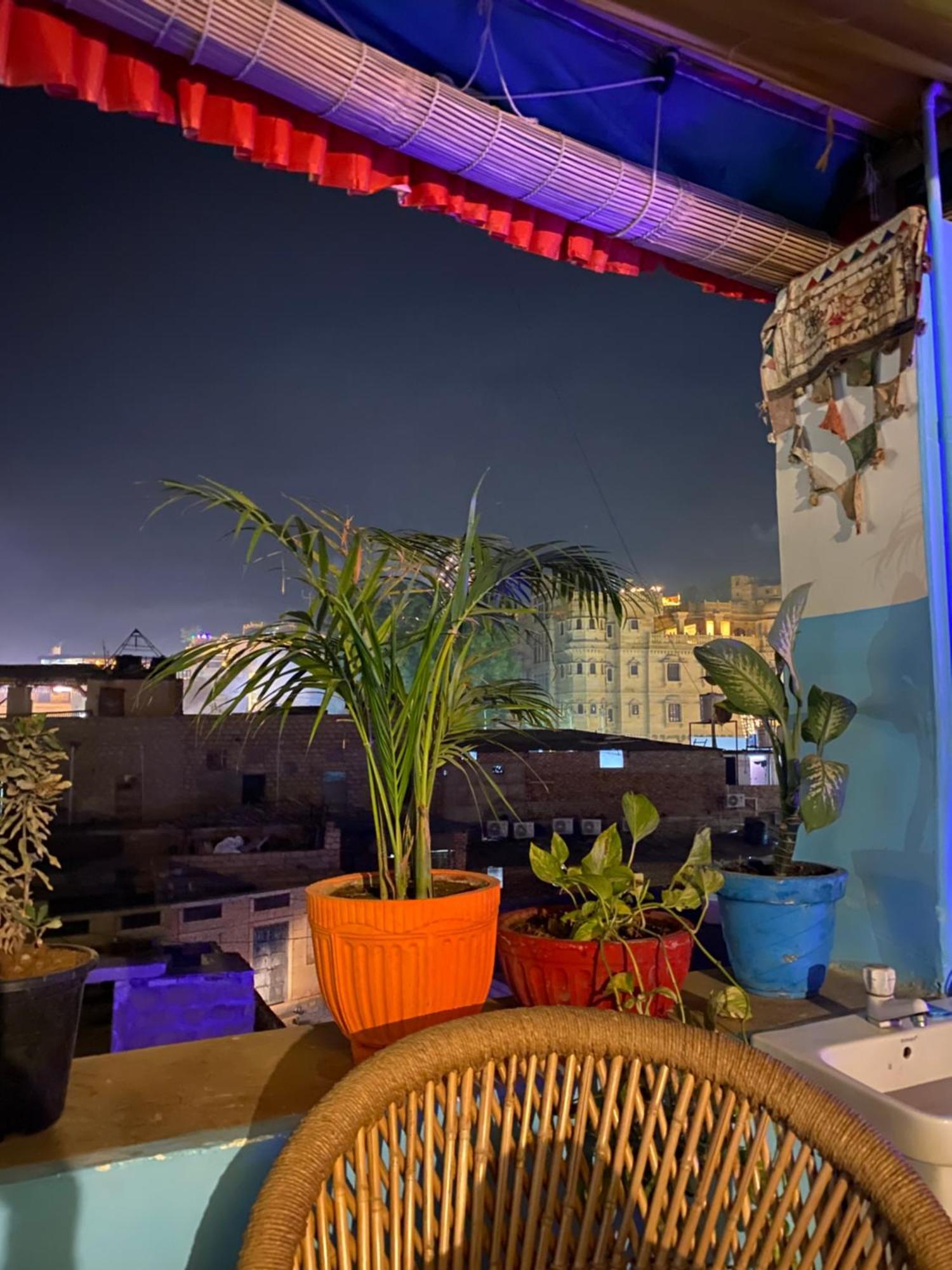 Blue Eye Hostel ジャイサルメール エクステリア 写真