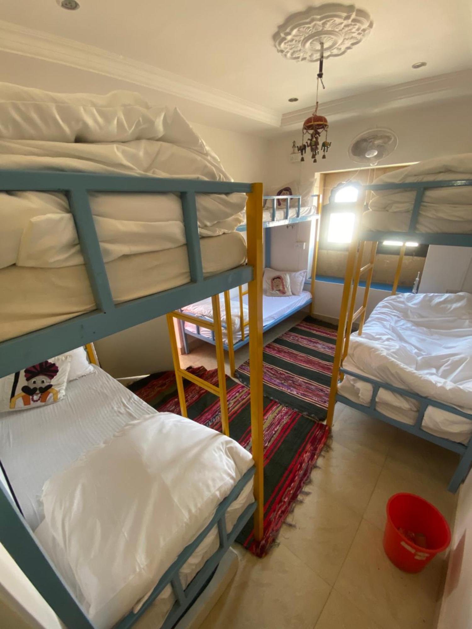 Blue Eye Hostel ジャイサルメール エクステリア 写真