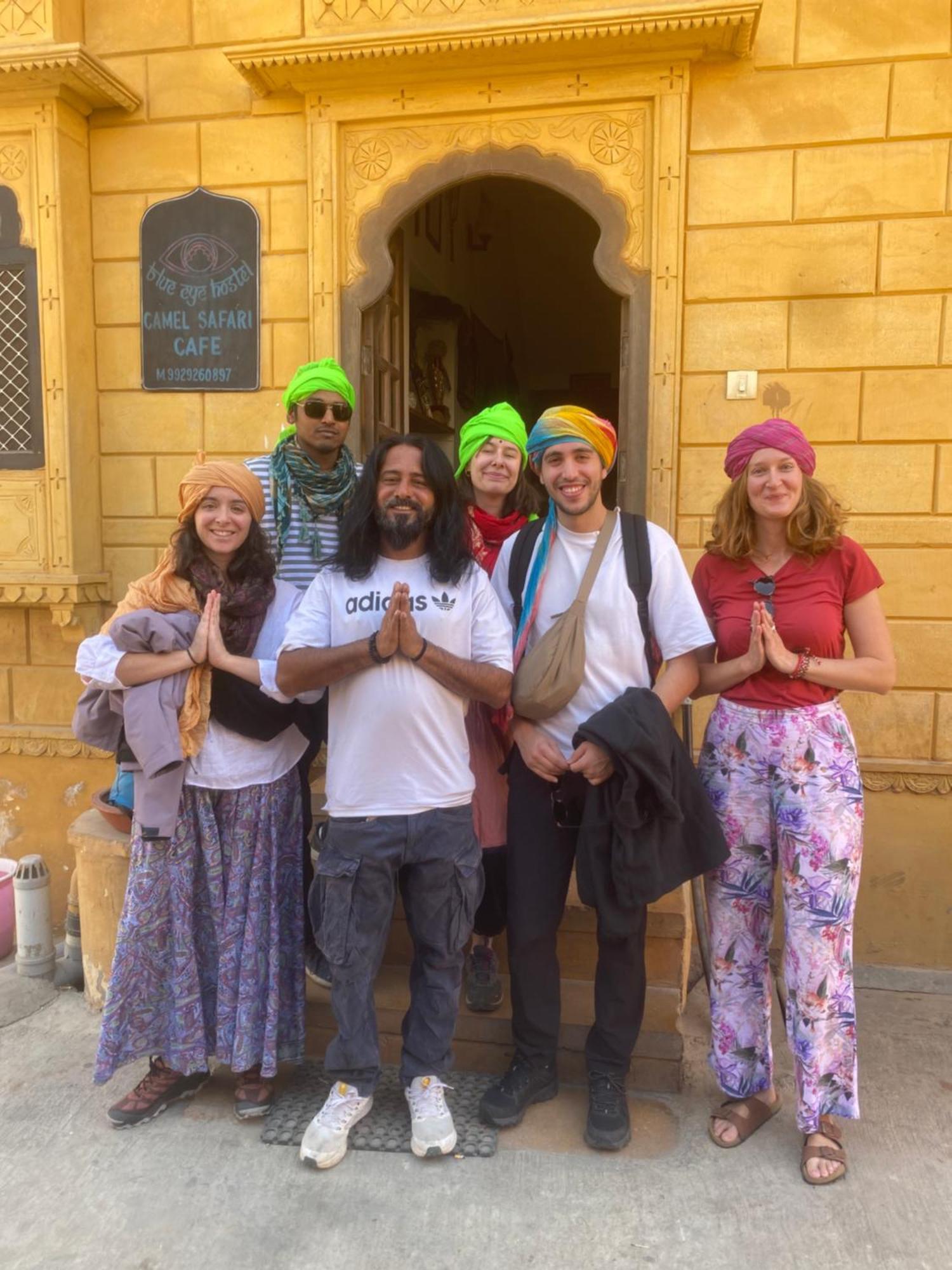 Blue Eye Hostel ジャイサルメール エクステリア 写真